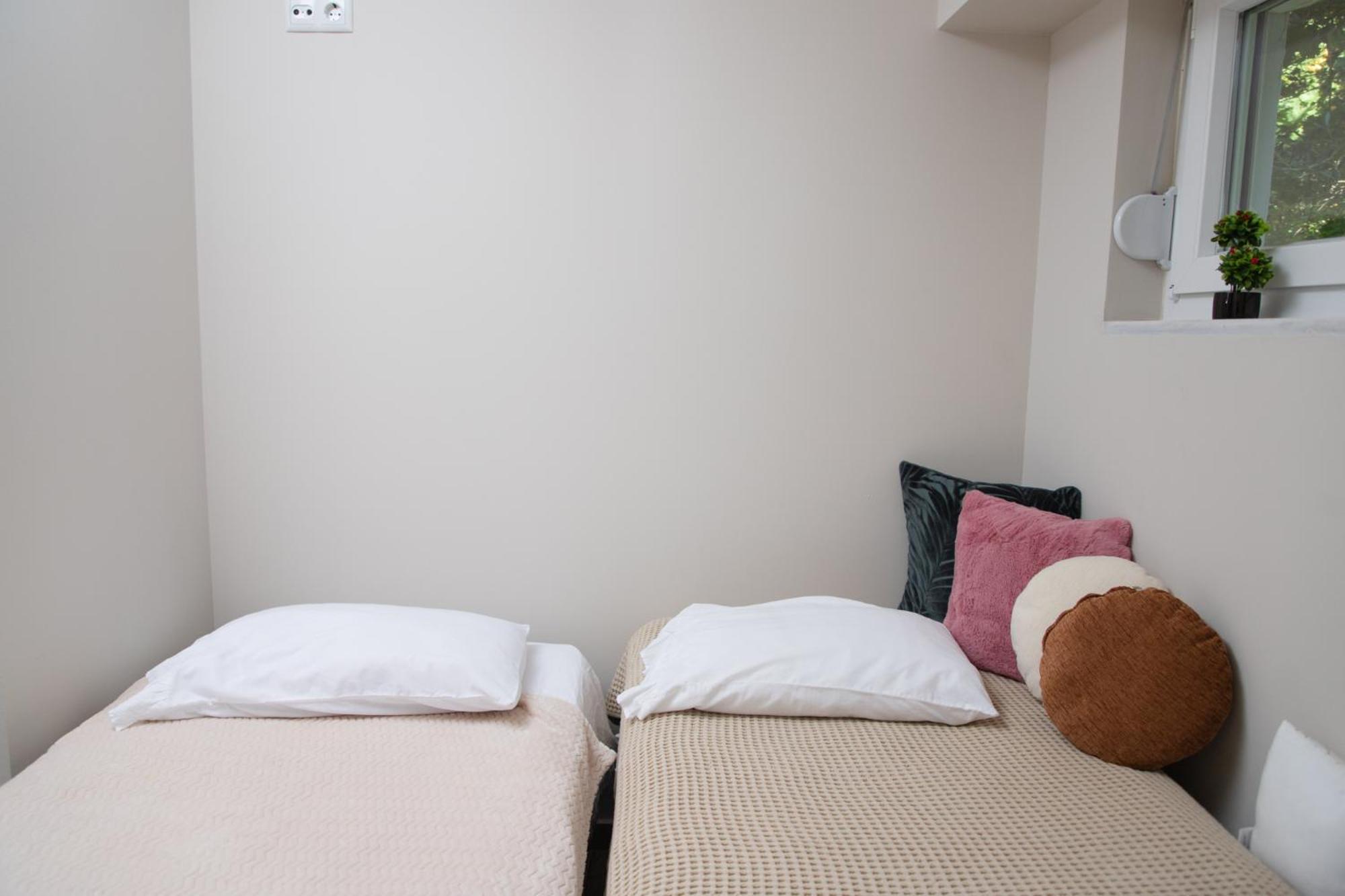 St. Barbara Apartment ดรามา ภายนอก รูปภาพ